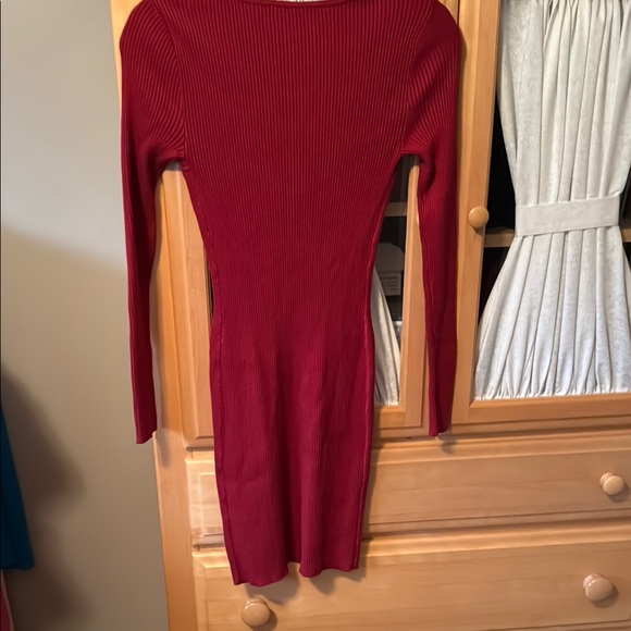Abercrombie & Fitch Red Long Sleeve Dress - Picture 3 of 3